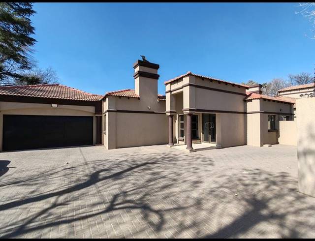 4 BEDROOM CLUSTER FOR SALE IN THREE RIVERS EAST